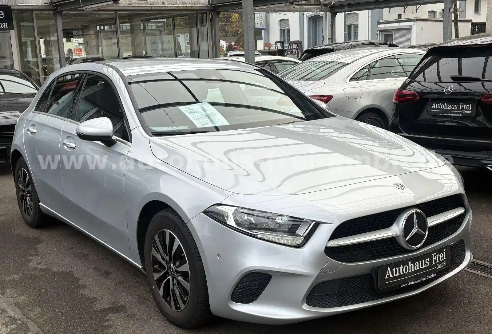 Mercedes-Benz A 180