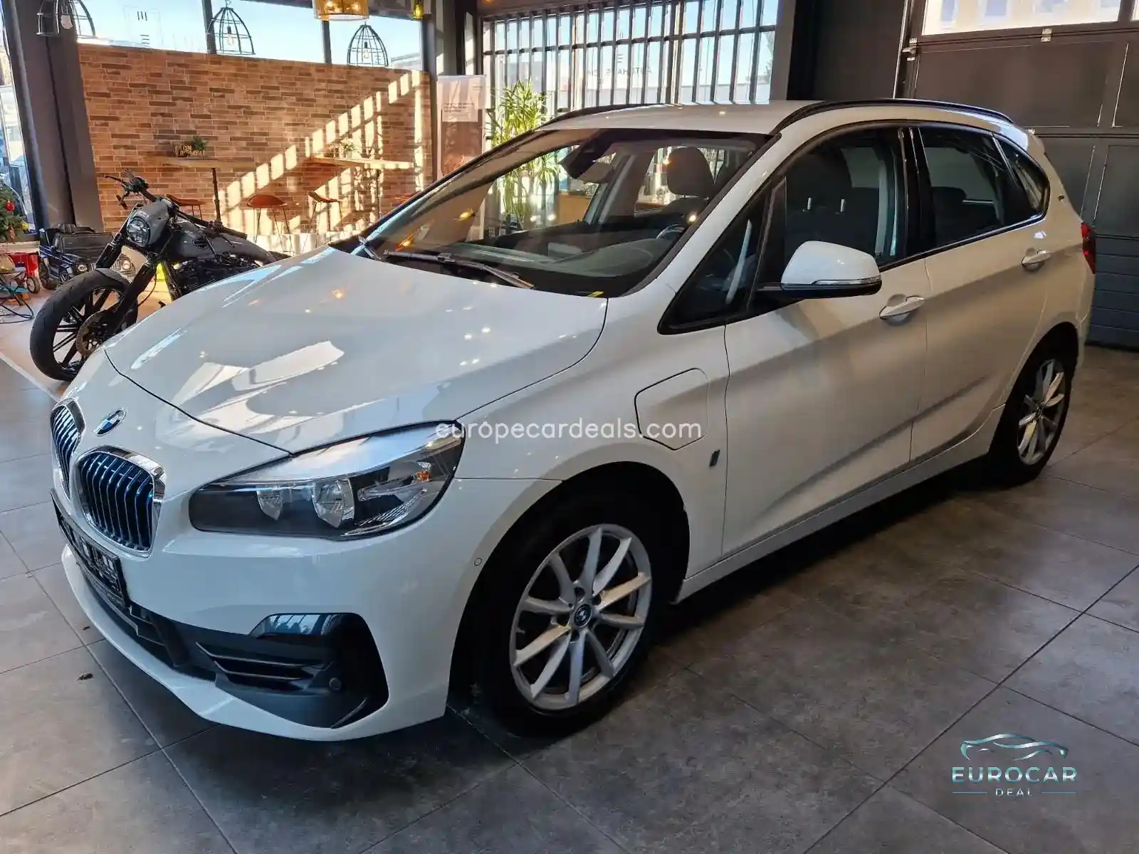 BMW 225