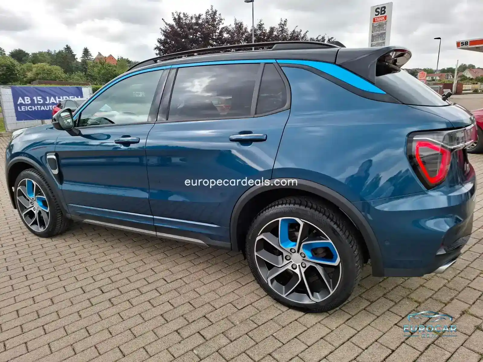 Lynk&Co 01