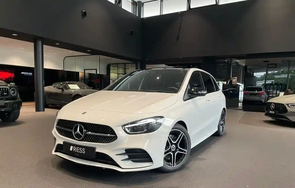 Mercedes-Benz B 220