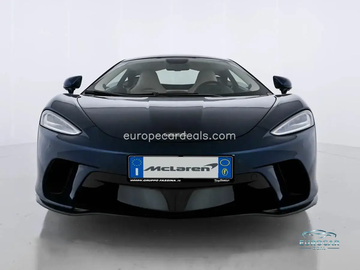 McLaren GT