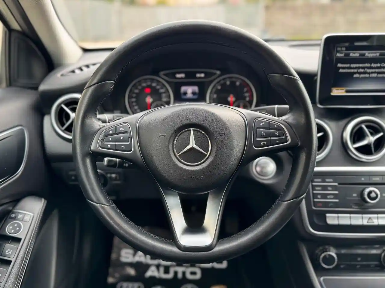 Mercedes-Benz A 180