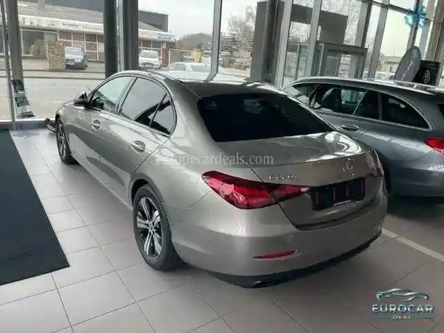 Mercedes-Benz C 220