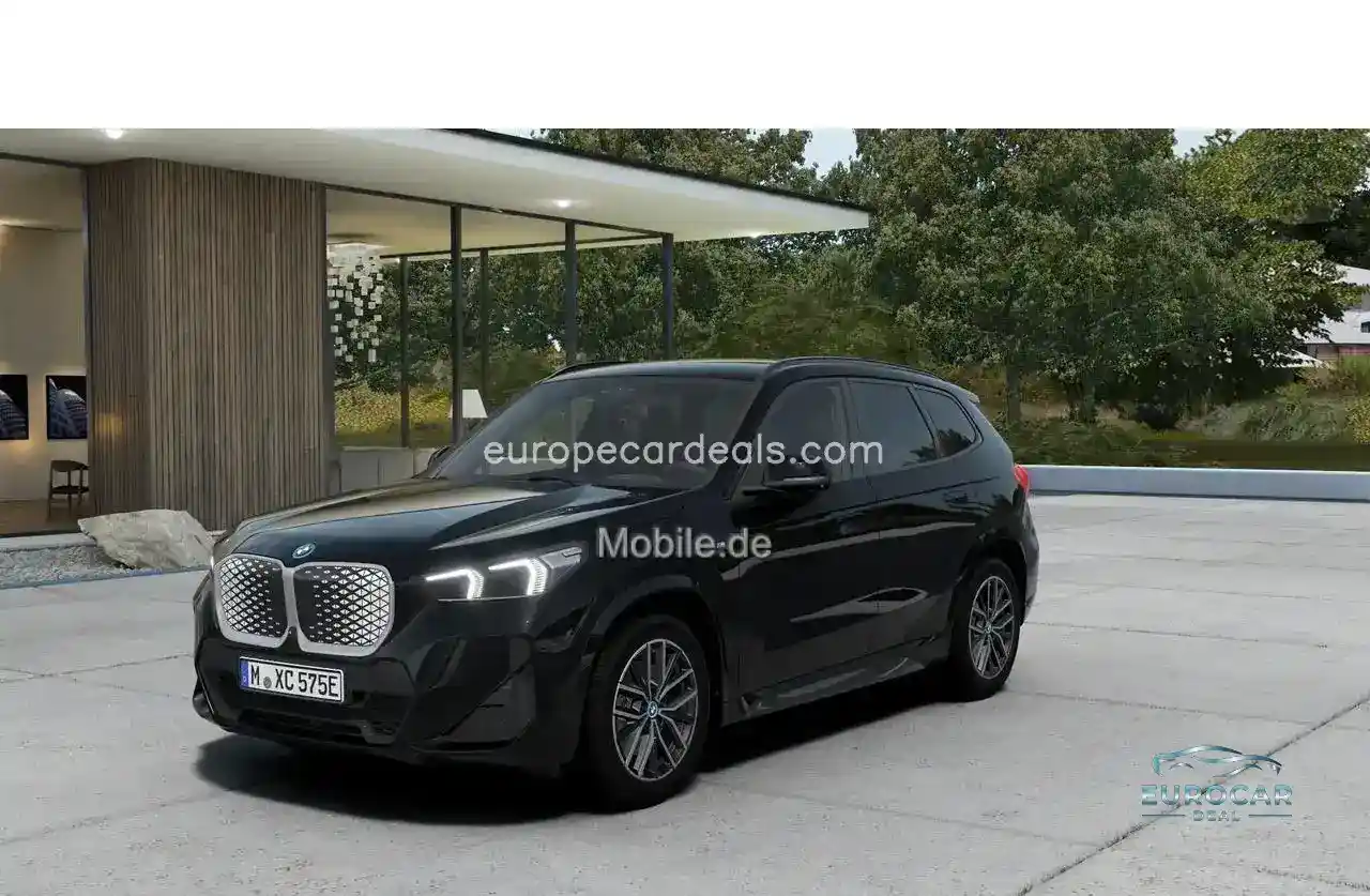 BMW iX1