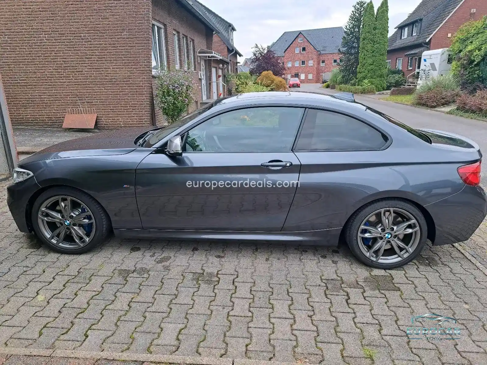BMW M240i