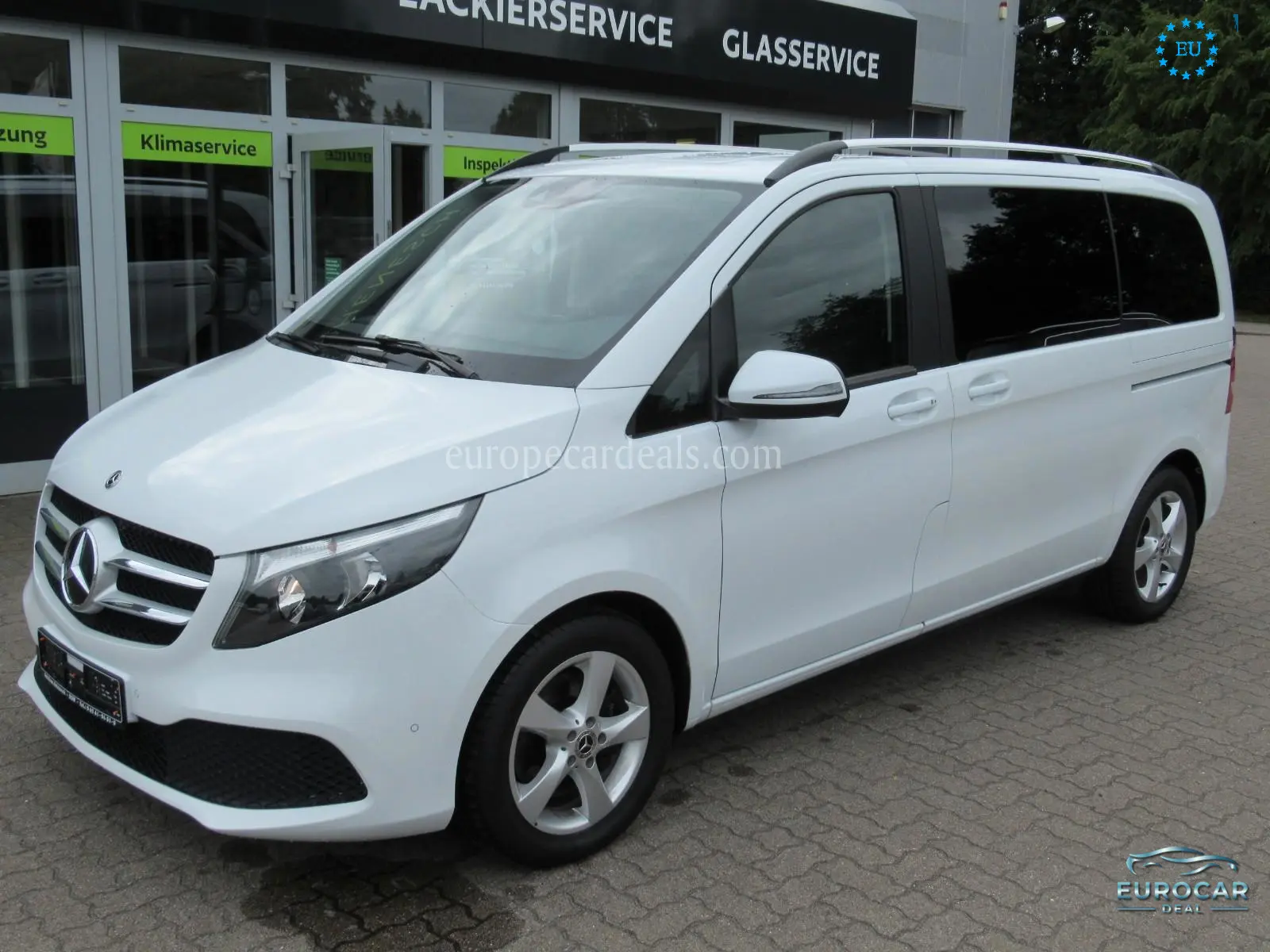 Mercedes-Benz V 220