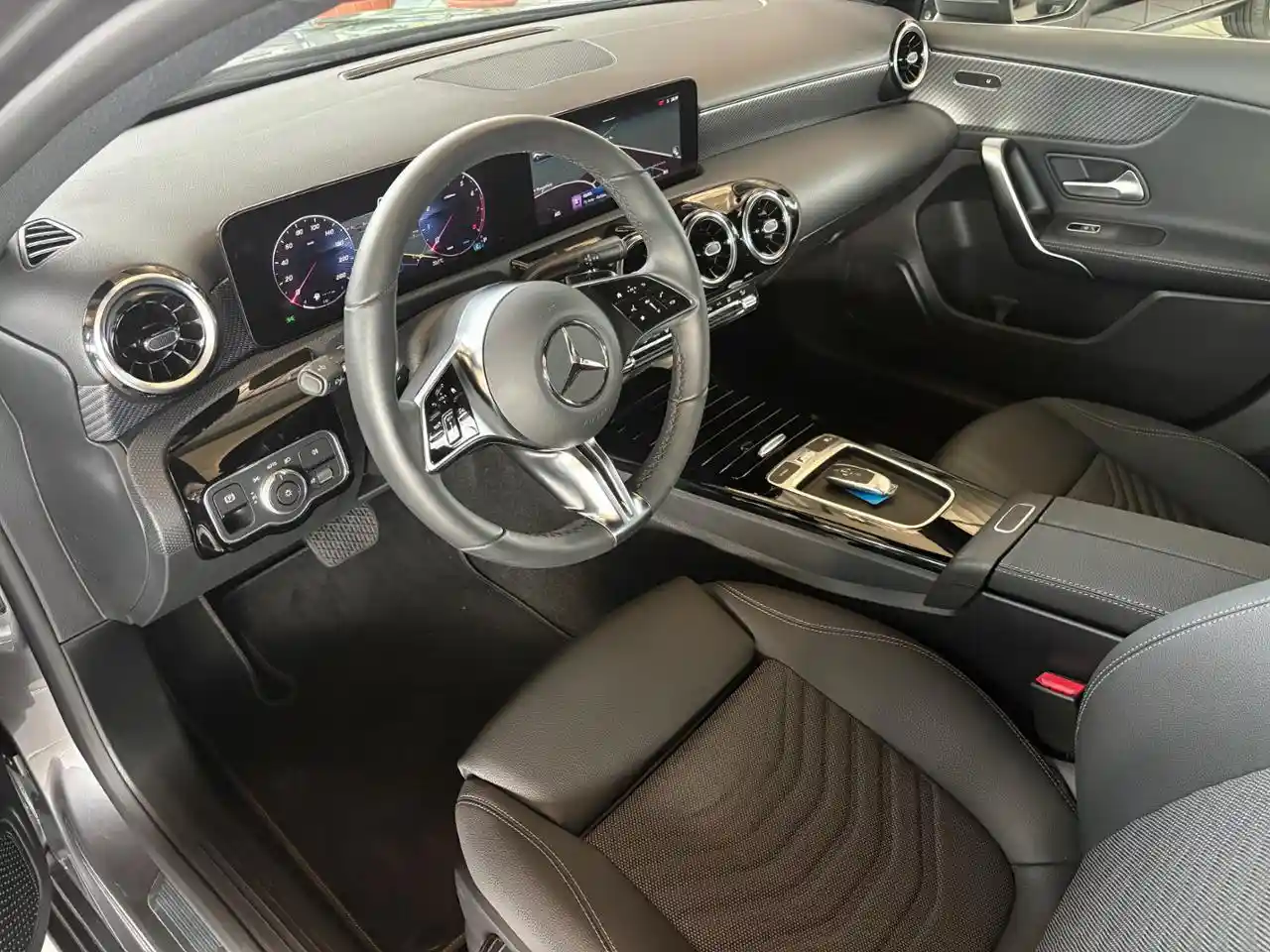 Mercedes-Benz A 200
