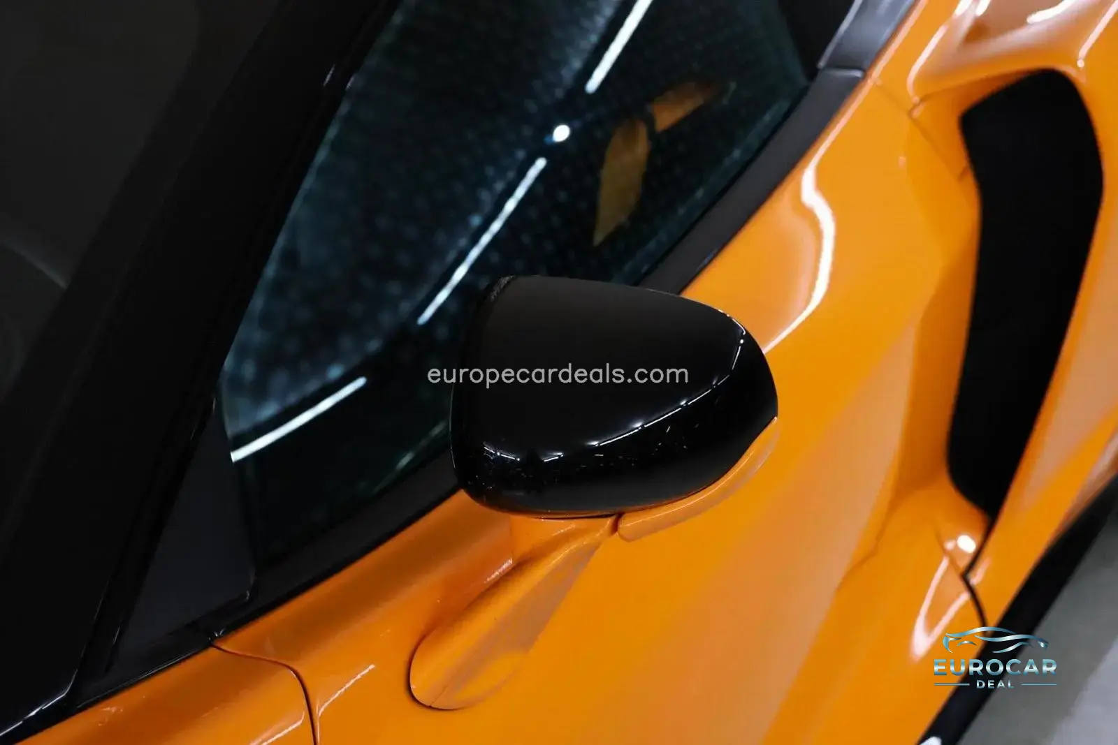 McLaren GT