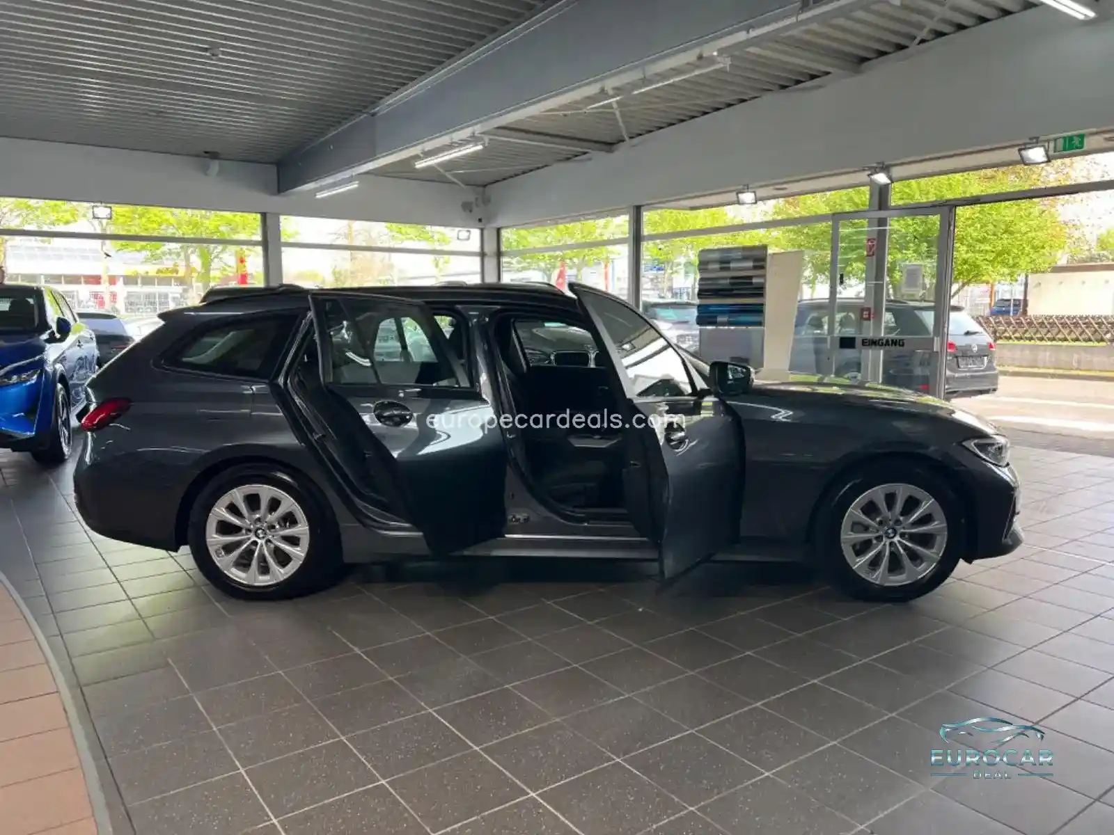 BMW 330