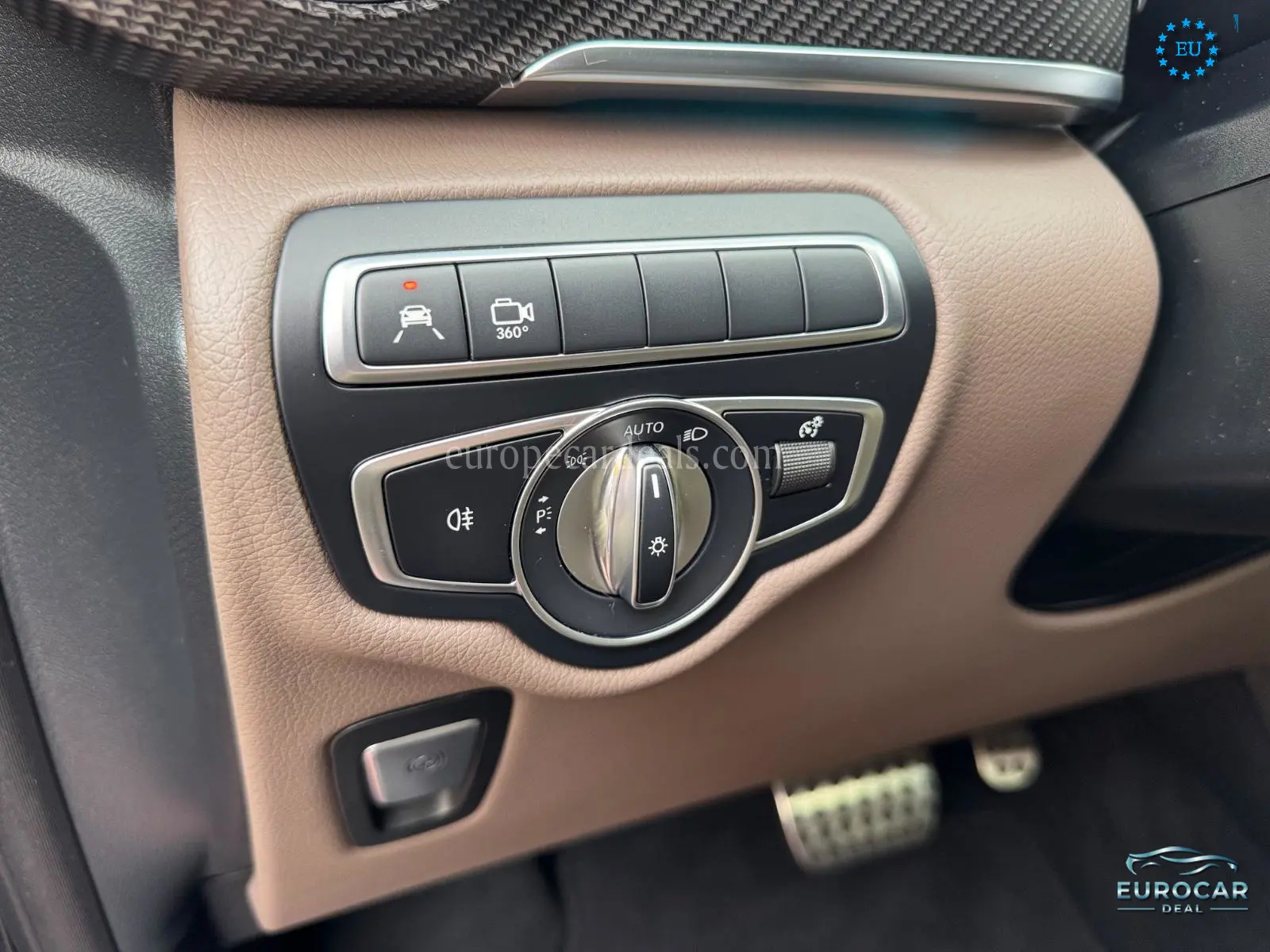 Mercedes-Benz V 220