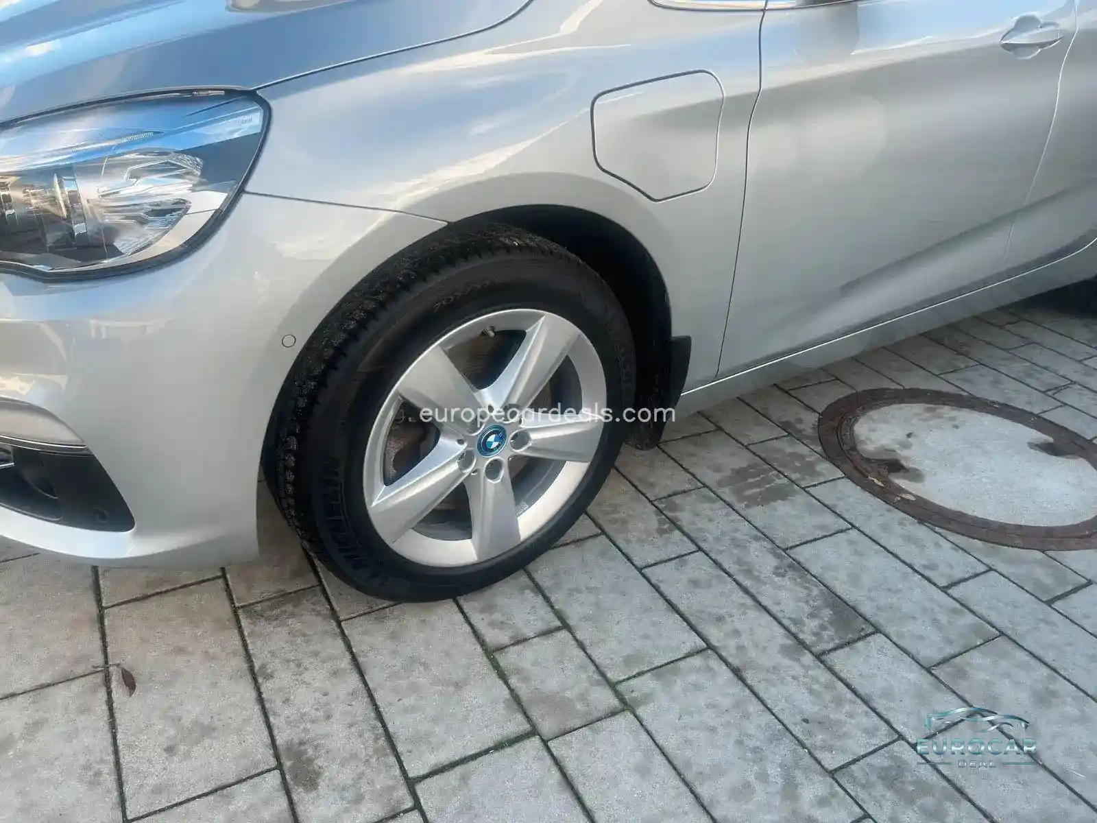 BMW 225