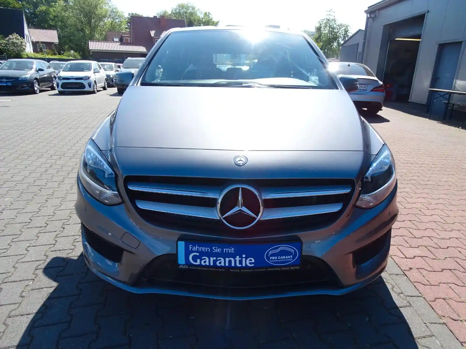 Mercedes-Benz B 220