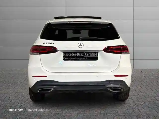 Mercedes-Benz B 250