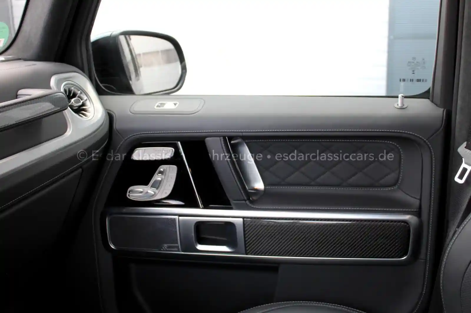 Mercedes-Benz G 500