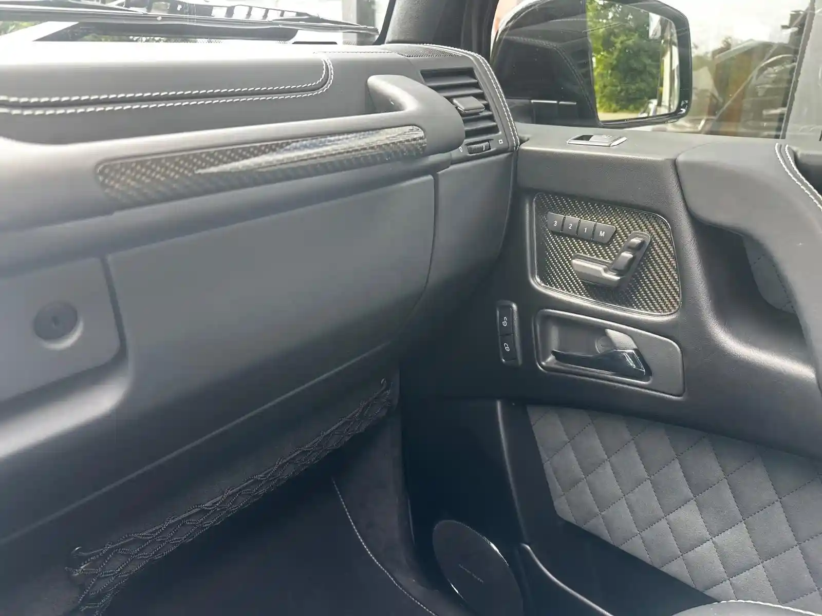 Mercedes-Benz G 500