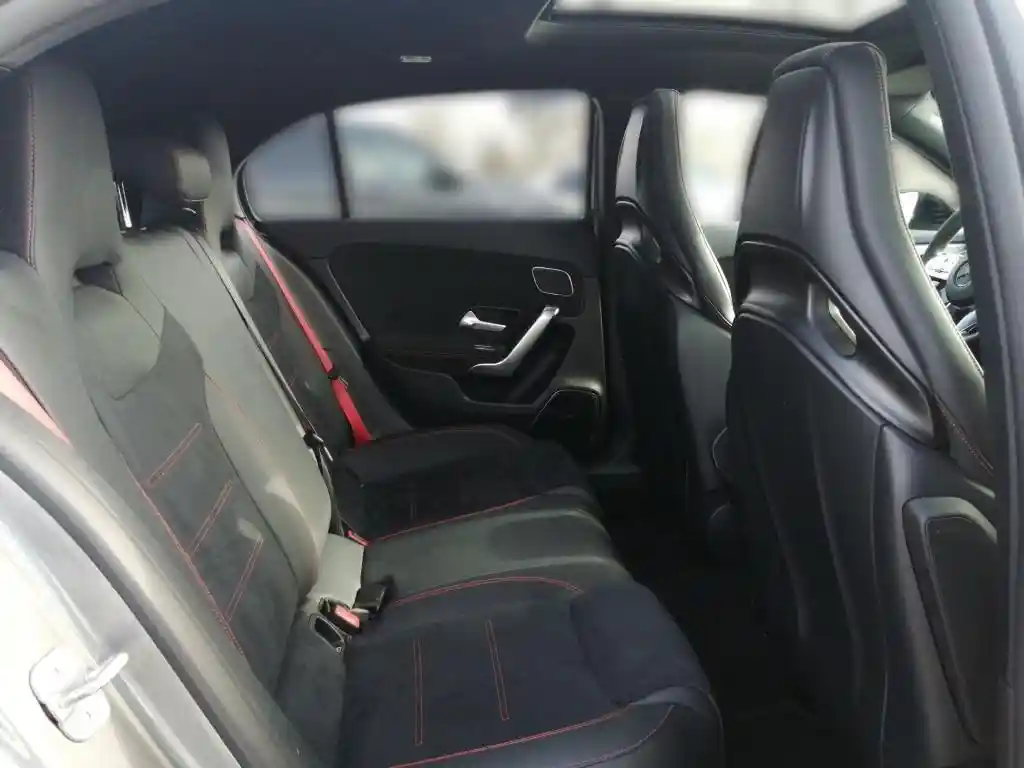 Mercedes-Benz A 45 AMG