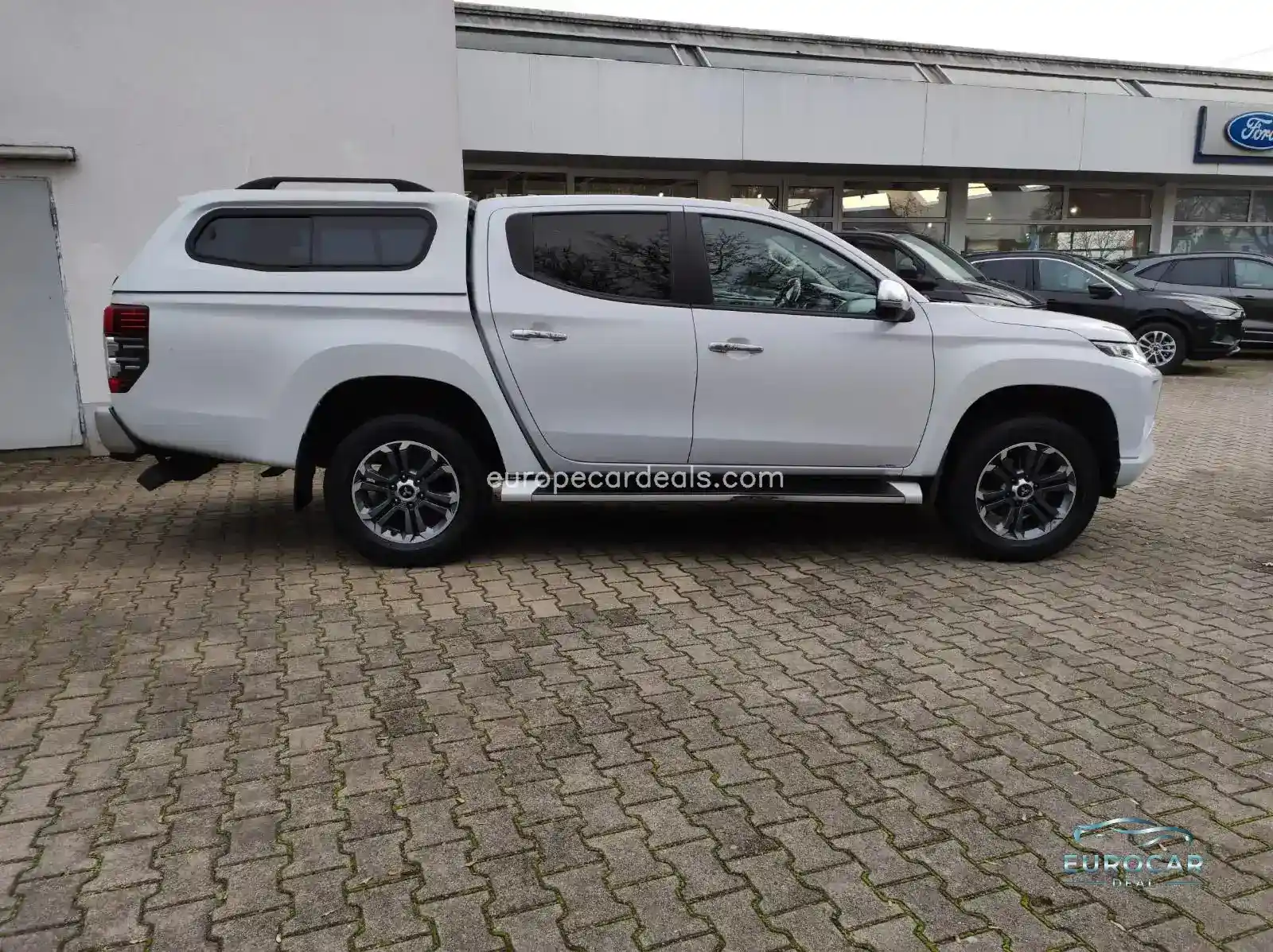 Mitsubishi L200