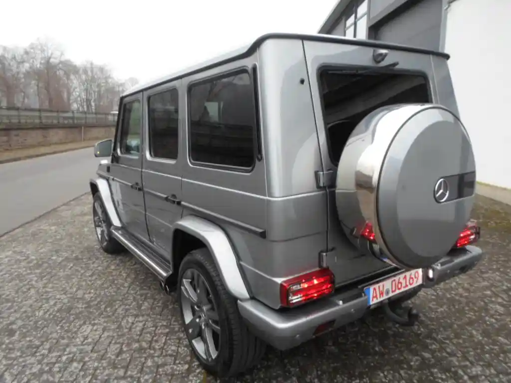 Mercedes-Benz G 500