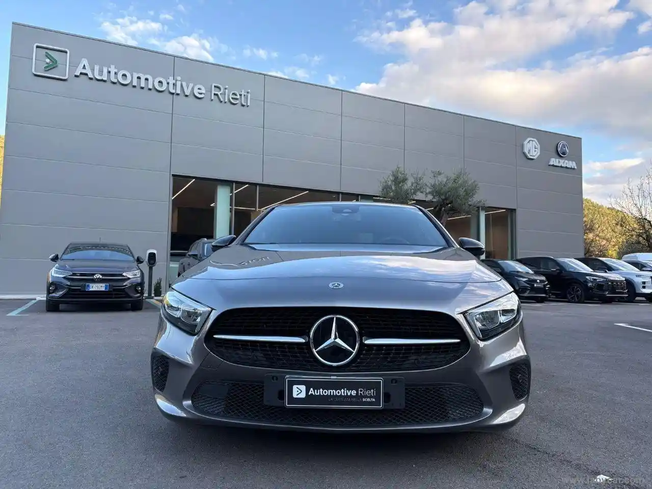 Mercedes-Benz A 180