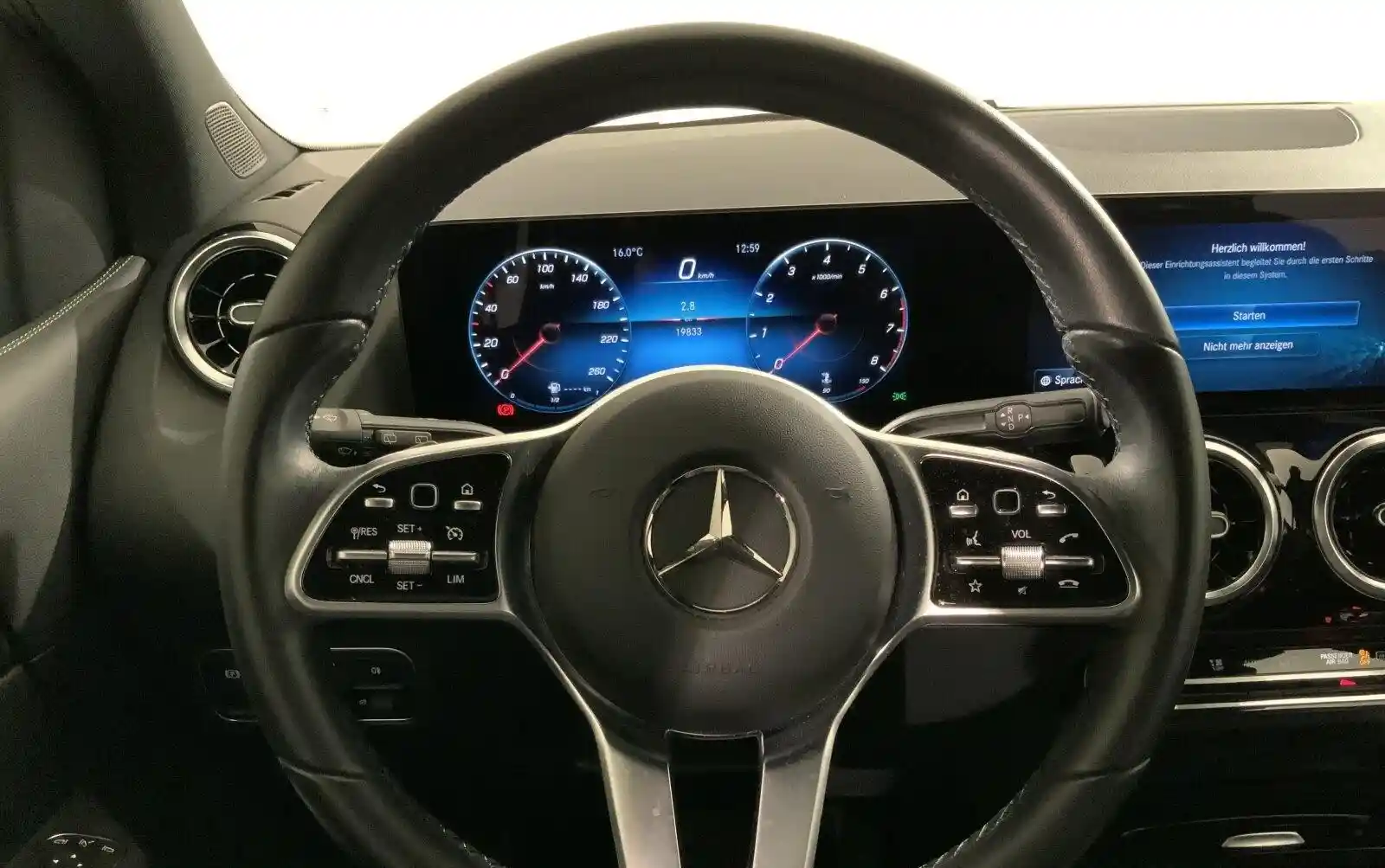 Mercedes-Benz B 200