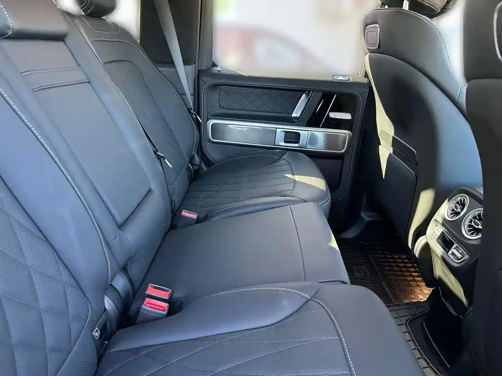 Mercedes-Benz G 500