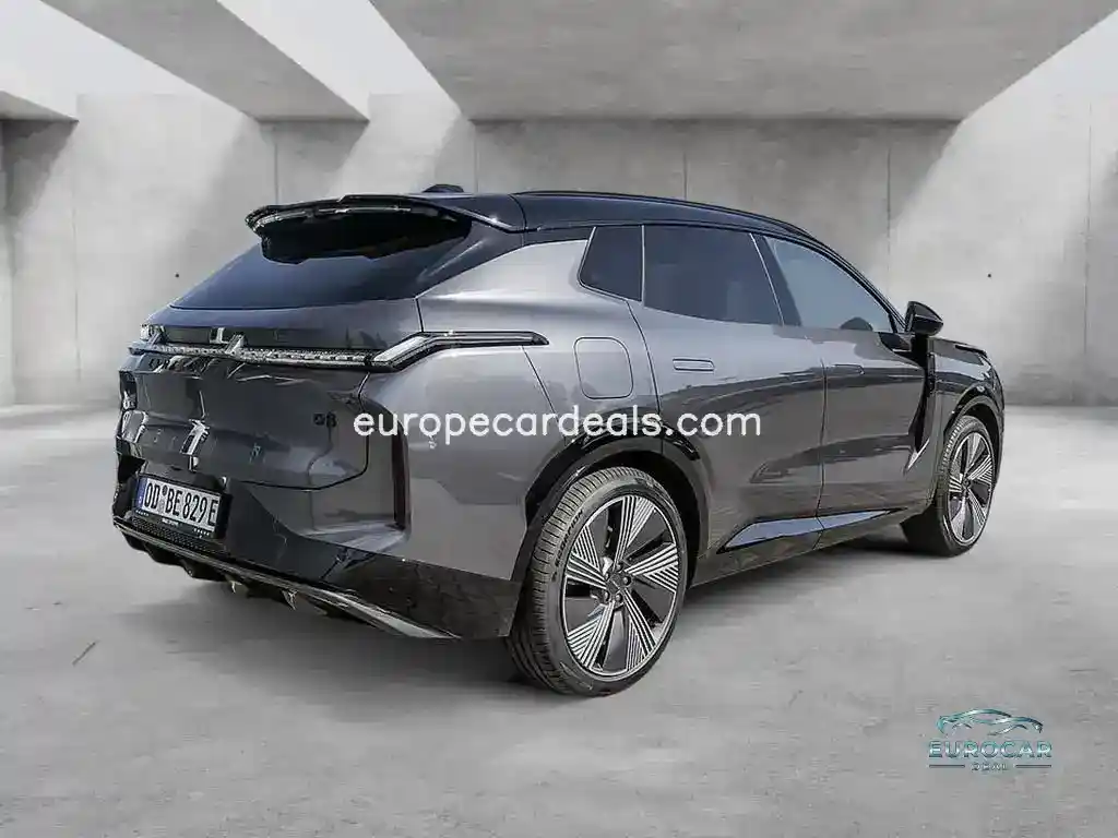 Lynk&Co 08