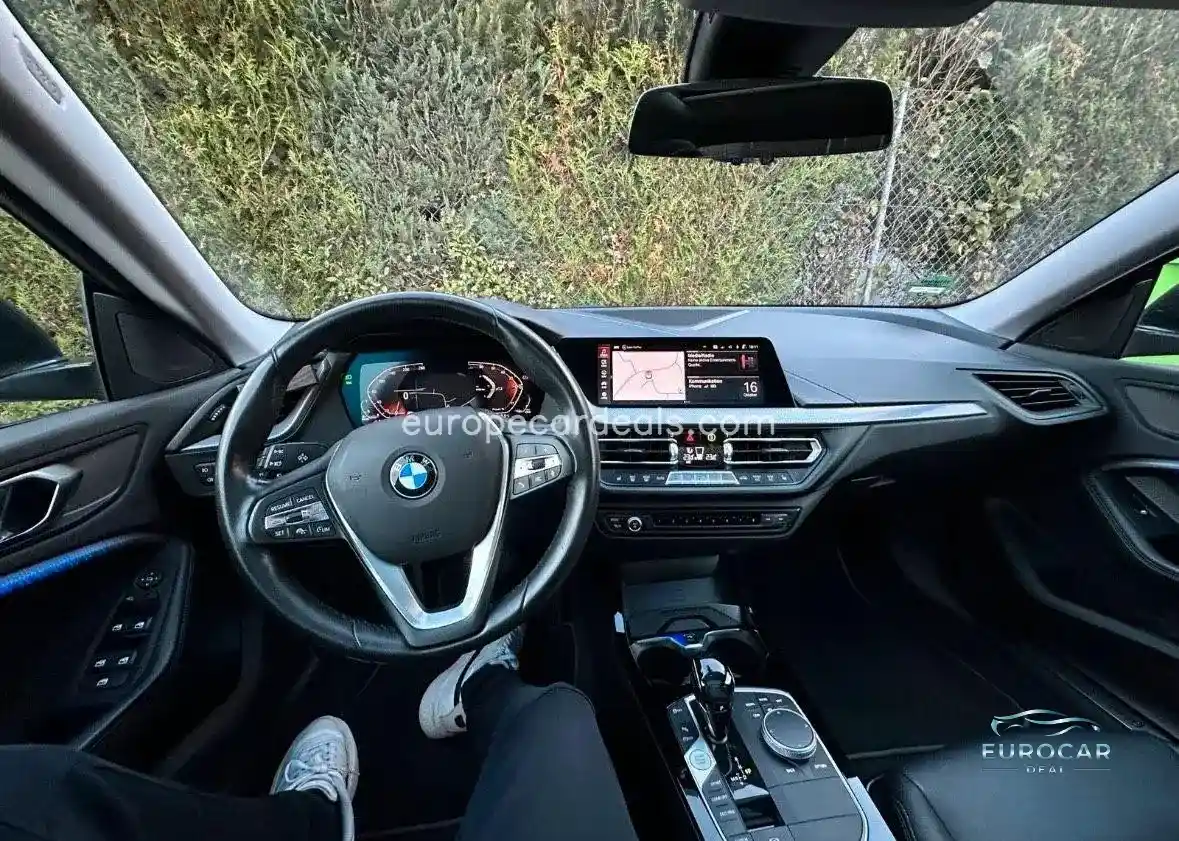 BMW 220