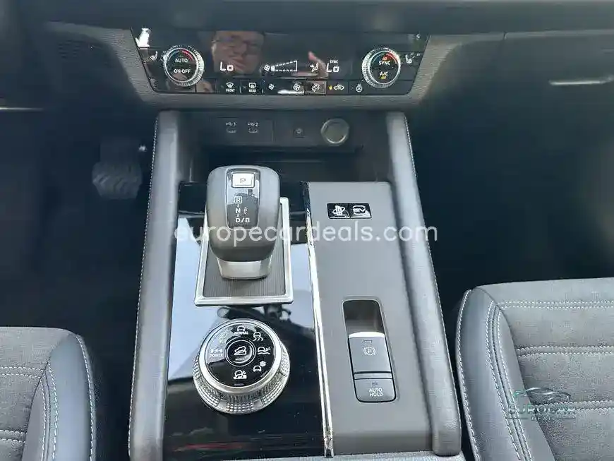 Mitsubishi Plug-in Hybrid Outlander