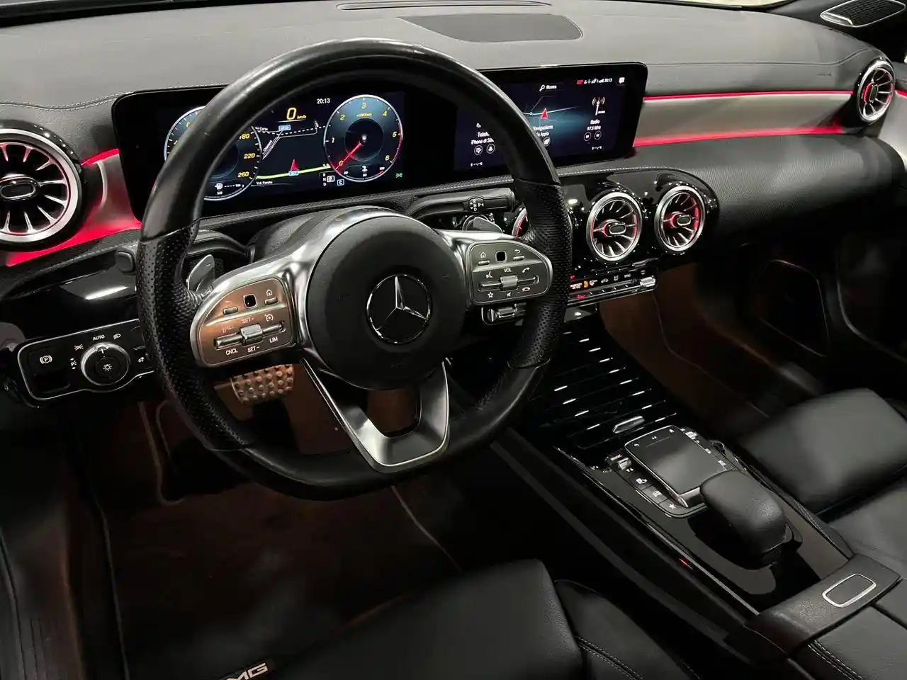 Mercedes-Benz CLA 200