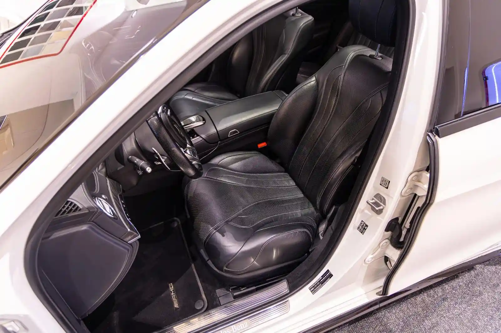 Mercedes-Benz S 400
