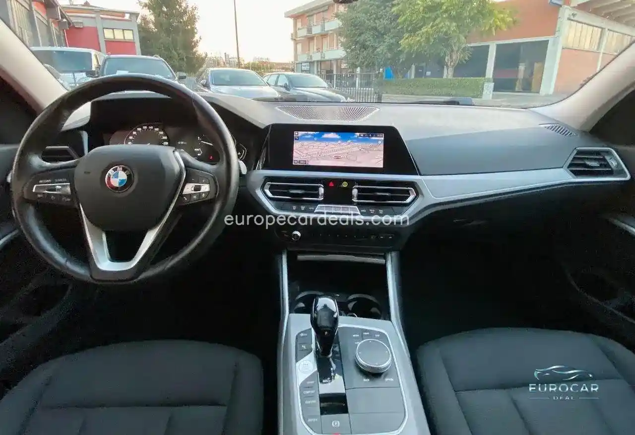 BMW 320