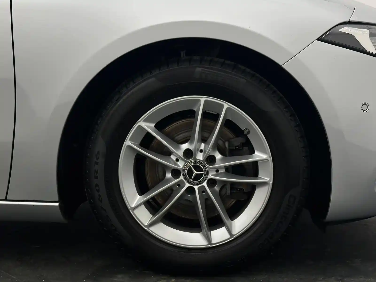 Mercedes-Benz A 200