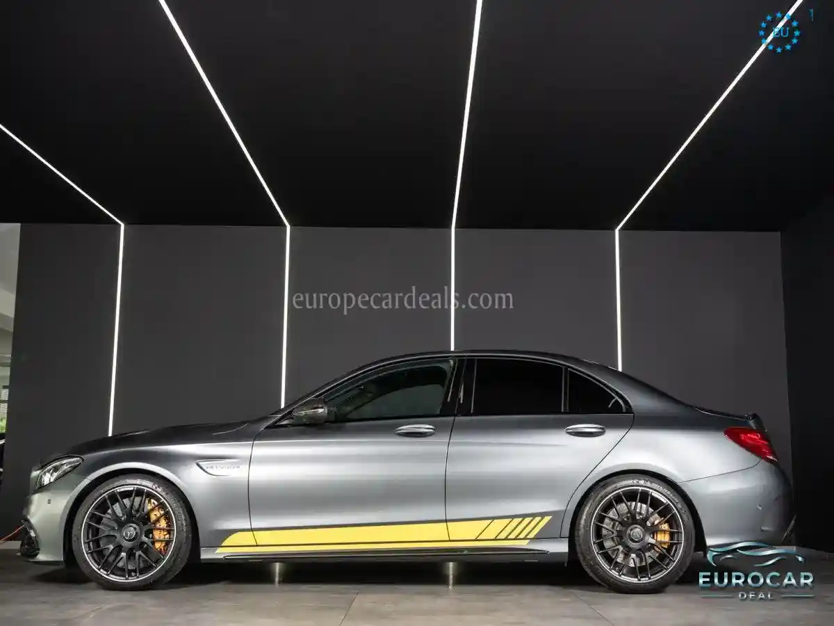 Mercedes-Benz C 63 AMG