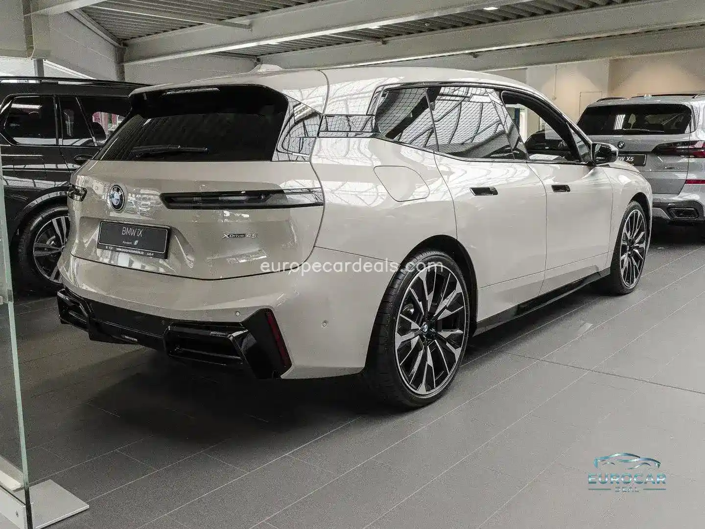 BMW iX
