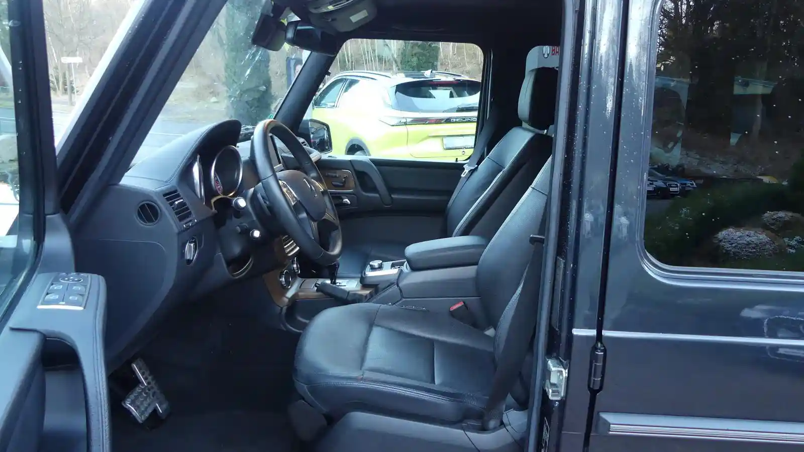 Mercedes-Benz G 500