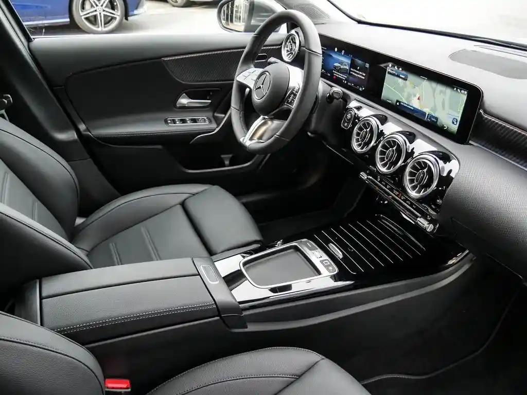 Mercedes-Benz A 250