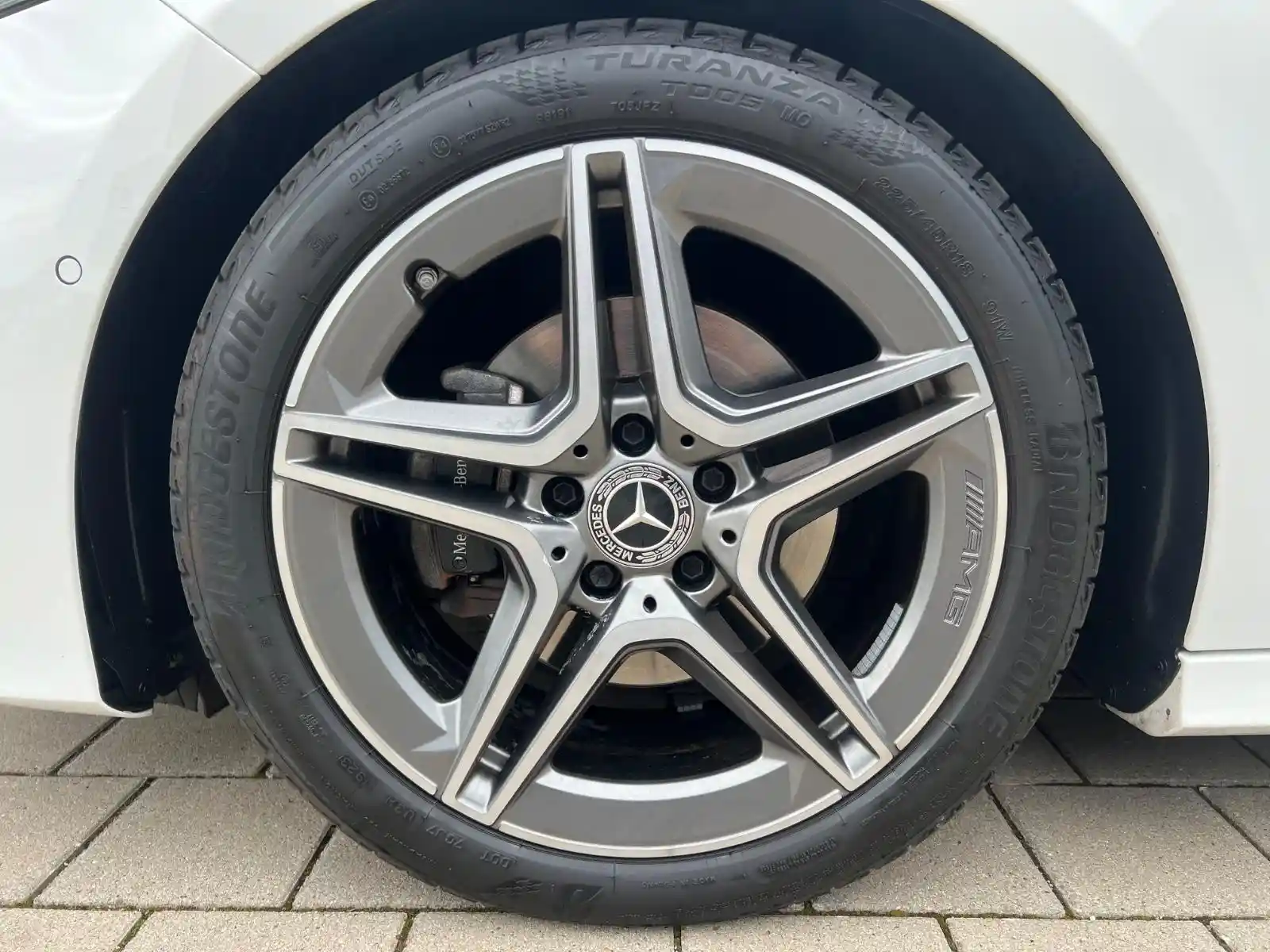 Mercedes-Benz A 200