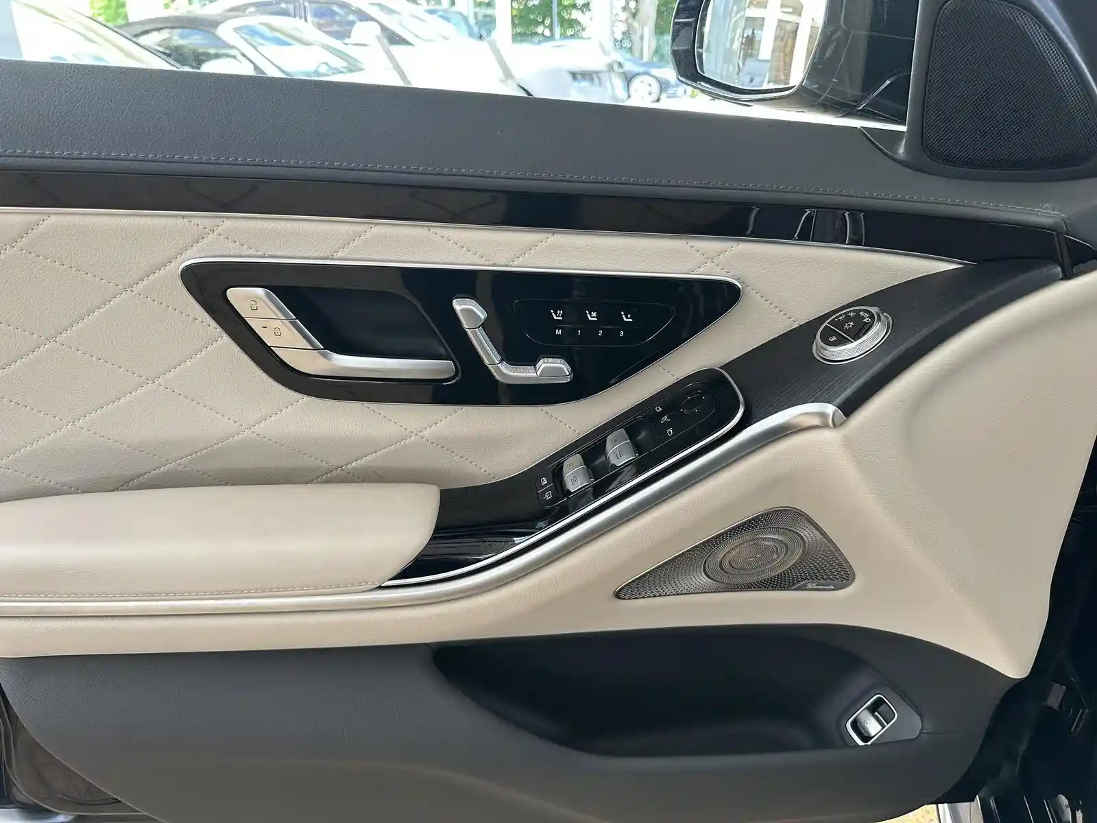 Mercedes-Benz S 500