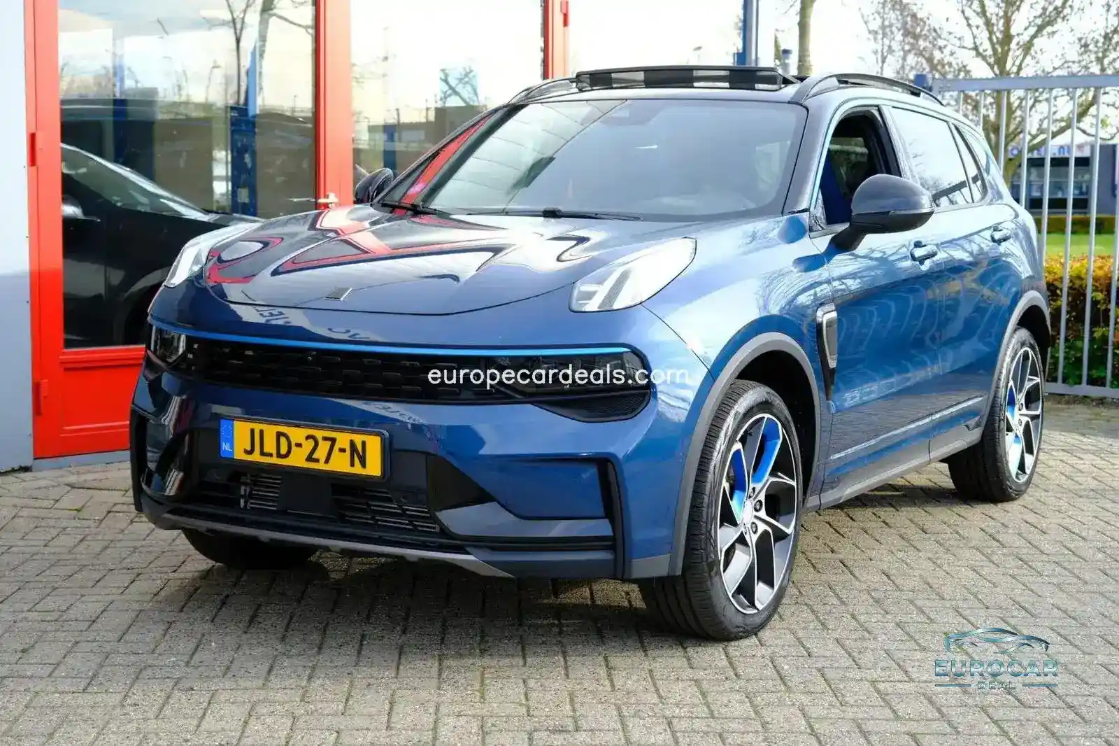Lynk&Co 01