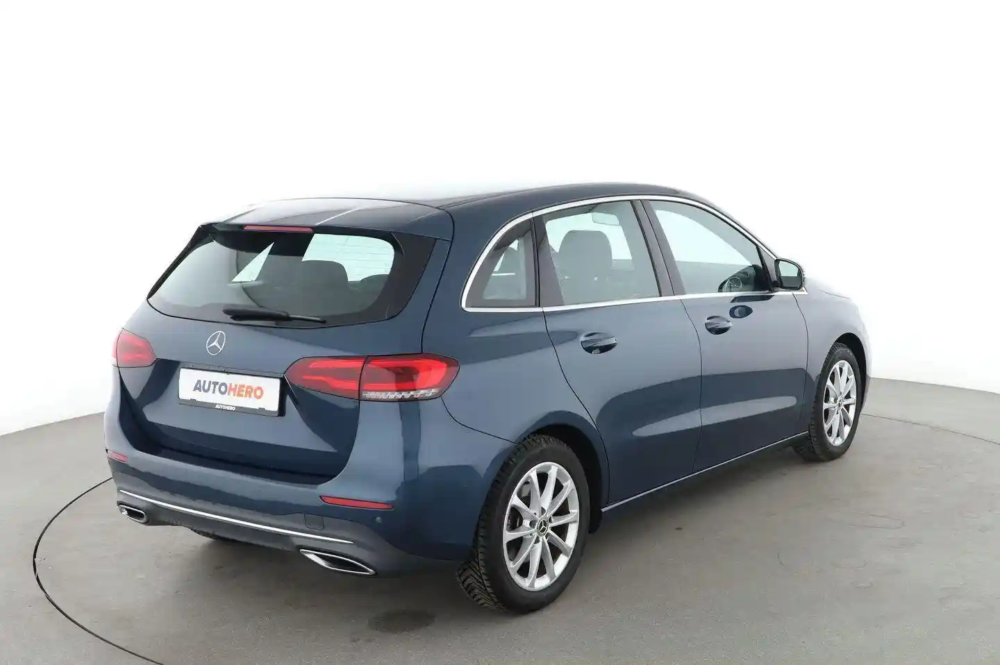 Mercedes-Benz B 200