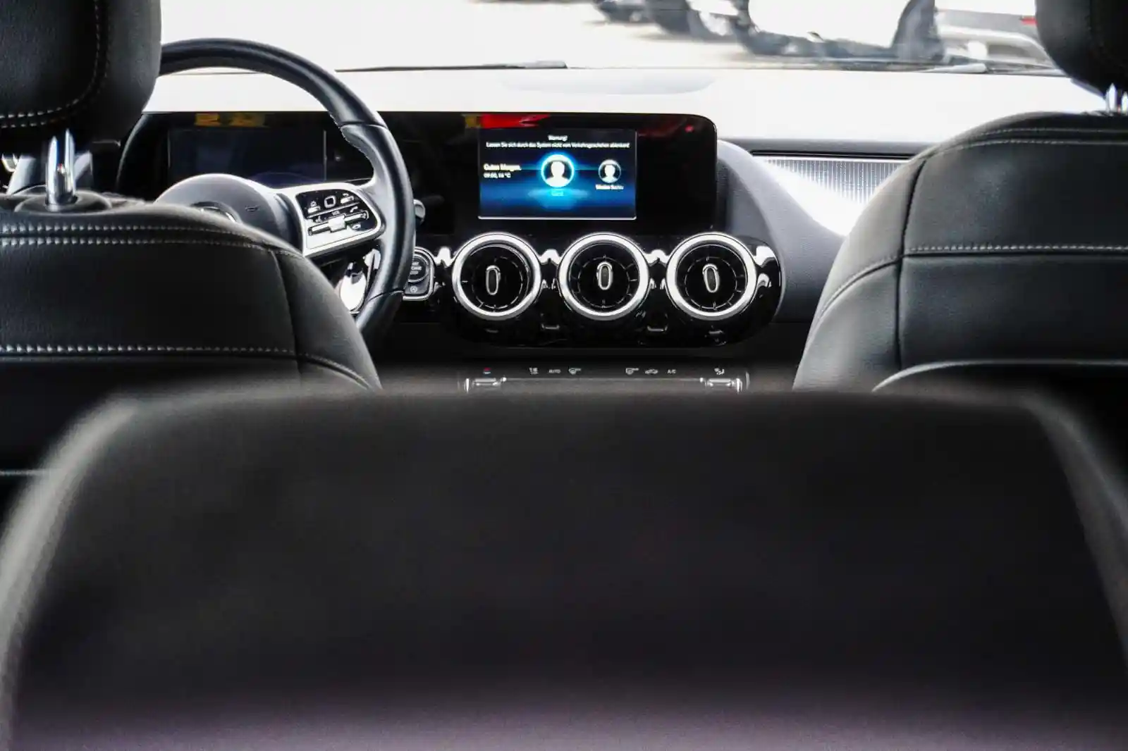 Mercedes-Benz B 200