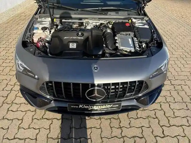 Mercedes-Benz CLA 45 AMG Shooting Brake