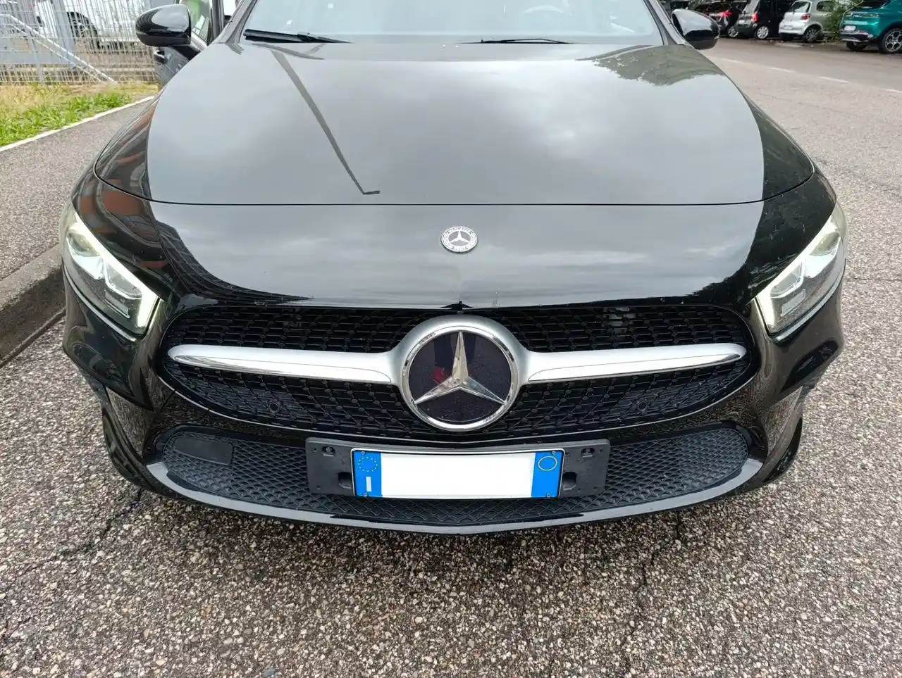 Mercedes-Benz A 180