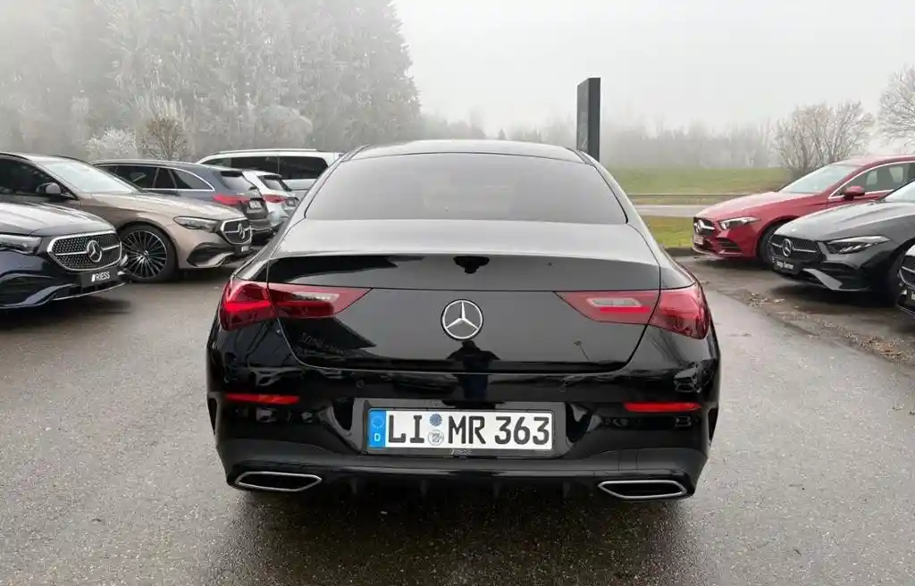 Mercedes-Benz CLA 220