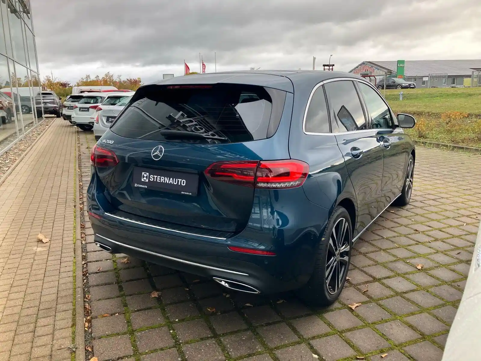 Mercedes-Benz B 200