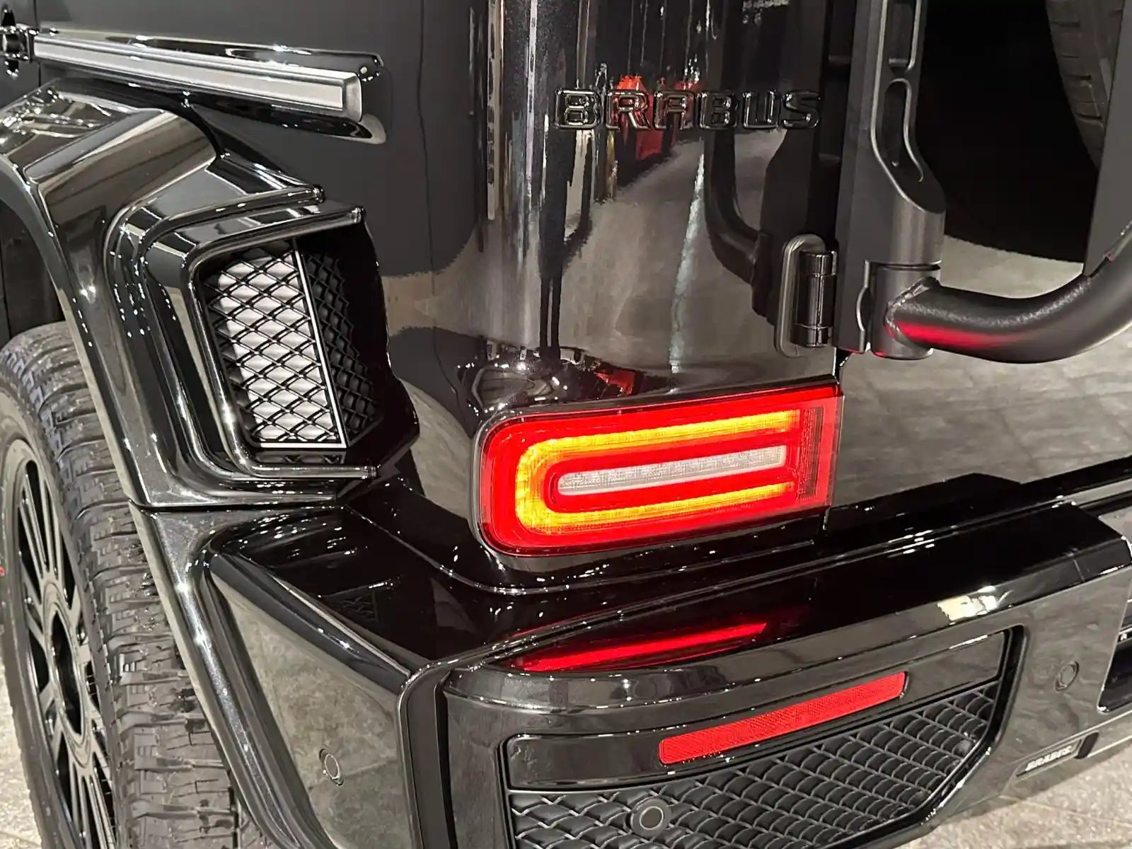Mercedes-Benz G 500