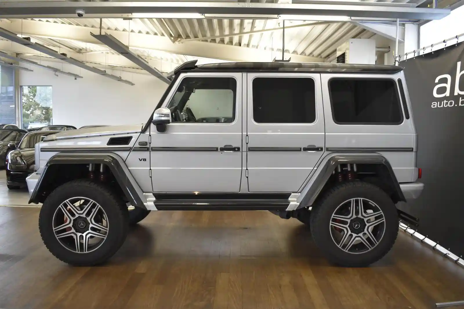 Mercedes-Benz G 500