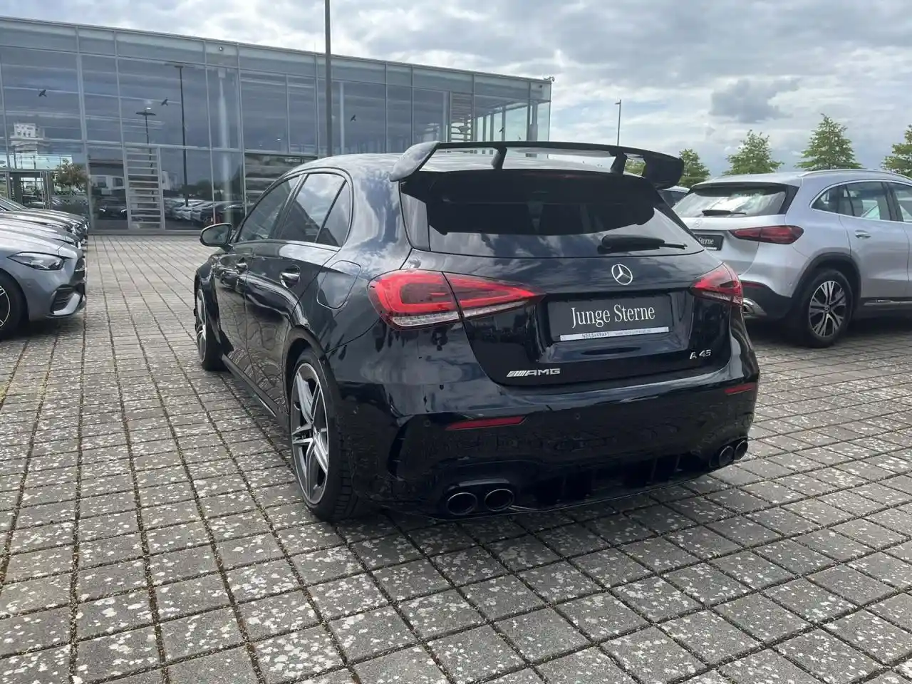 Mercedes-Benz A 45 AMG