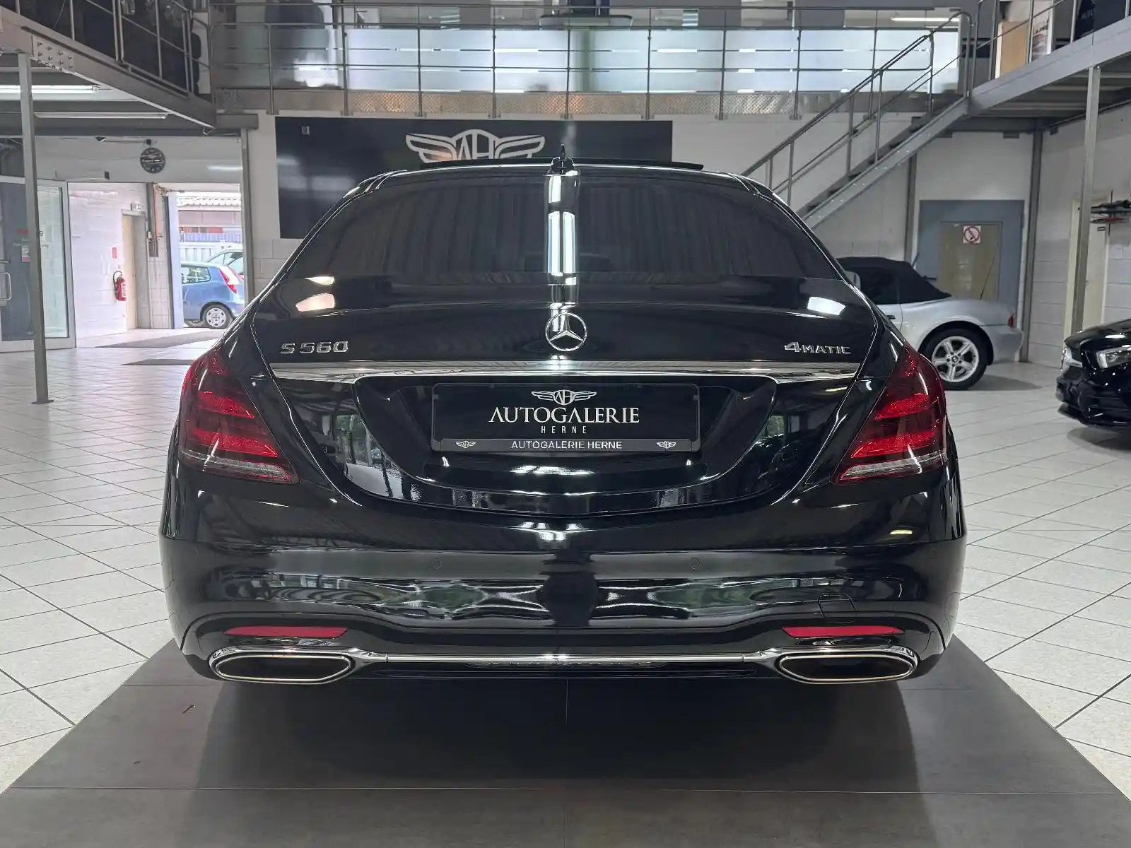 Mercedes-Benz S 560