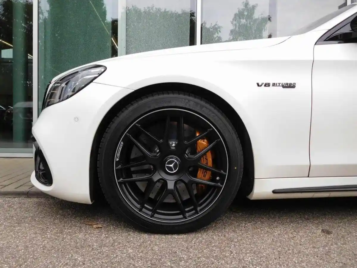 Mercedes-Benz S 63 AMG